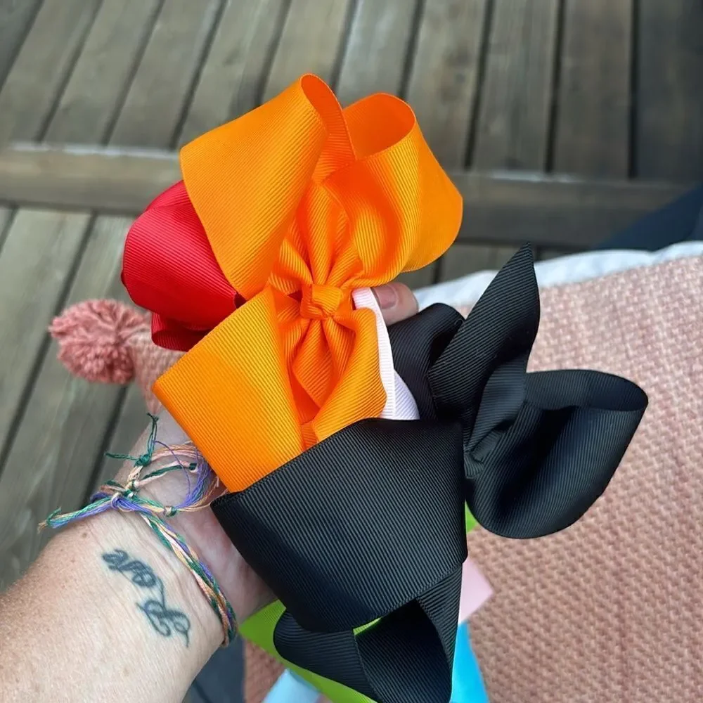 Bow collection 16 in total